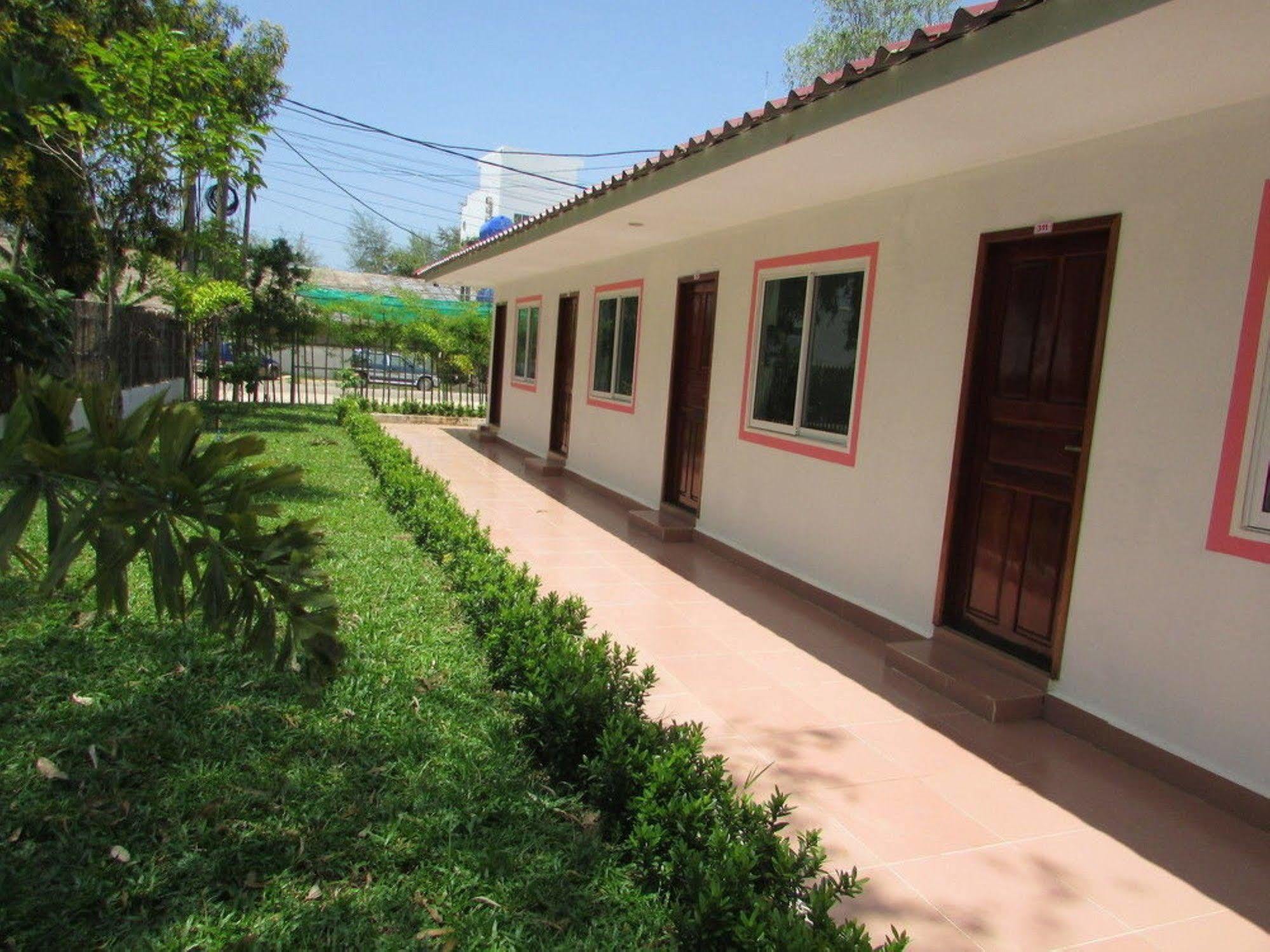 Manita Anna Guesthouse Jullyanna Before Sihanoukville Ngoại thất bức ảnh